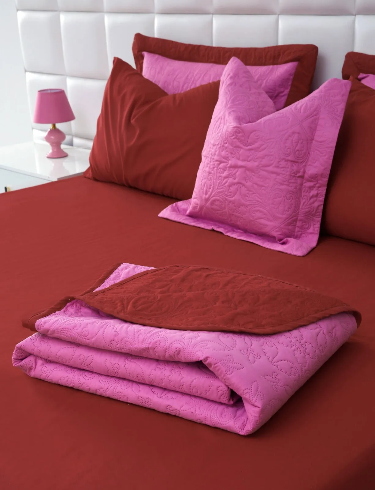 7 PCs Ultrasonic Bed Spread Set-Red over Lilac