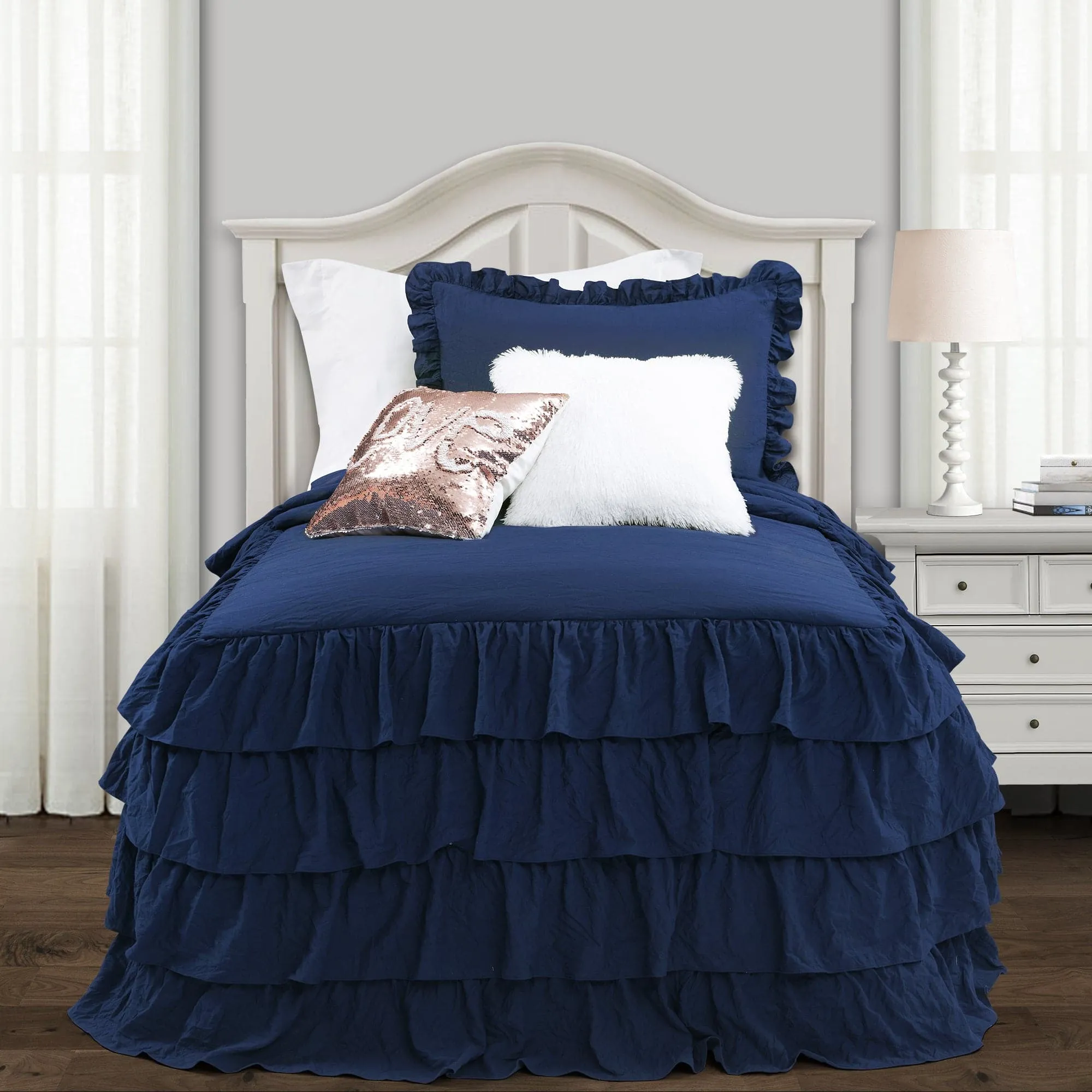 Allison Ruffle Skirt Bedspread Set