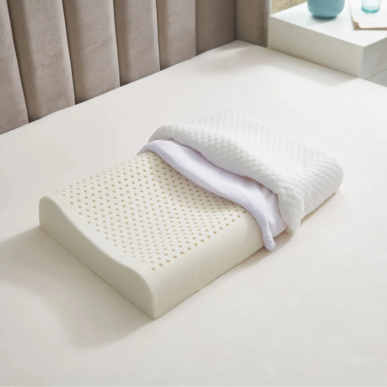 High Quality Standard Size 40x60 (9x11) Knitted Anti Snore Contour Cervical Neck Support Memory Foam Pillow with Washable White Cover