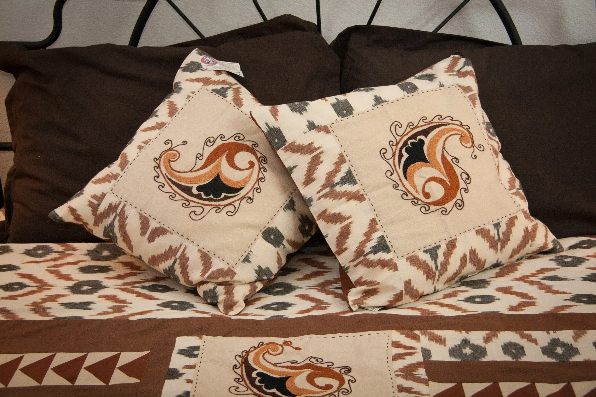 Ikat & Suzani Bedspread Set, Hand Embroidered "Qalanfur" (Pepper)