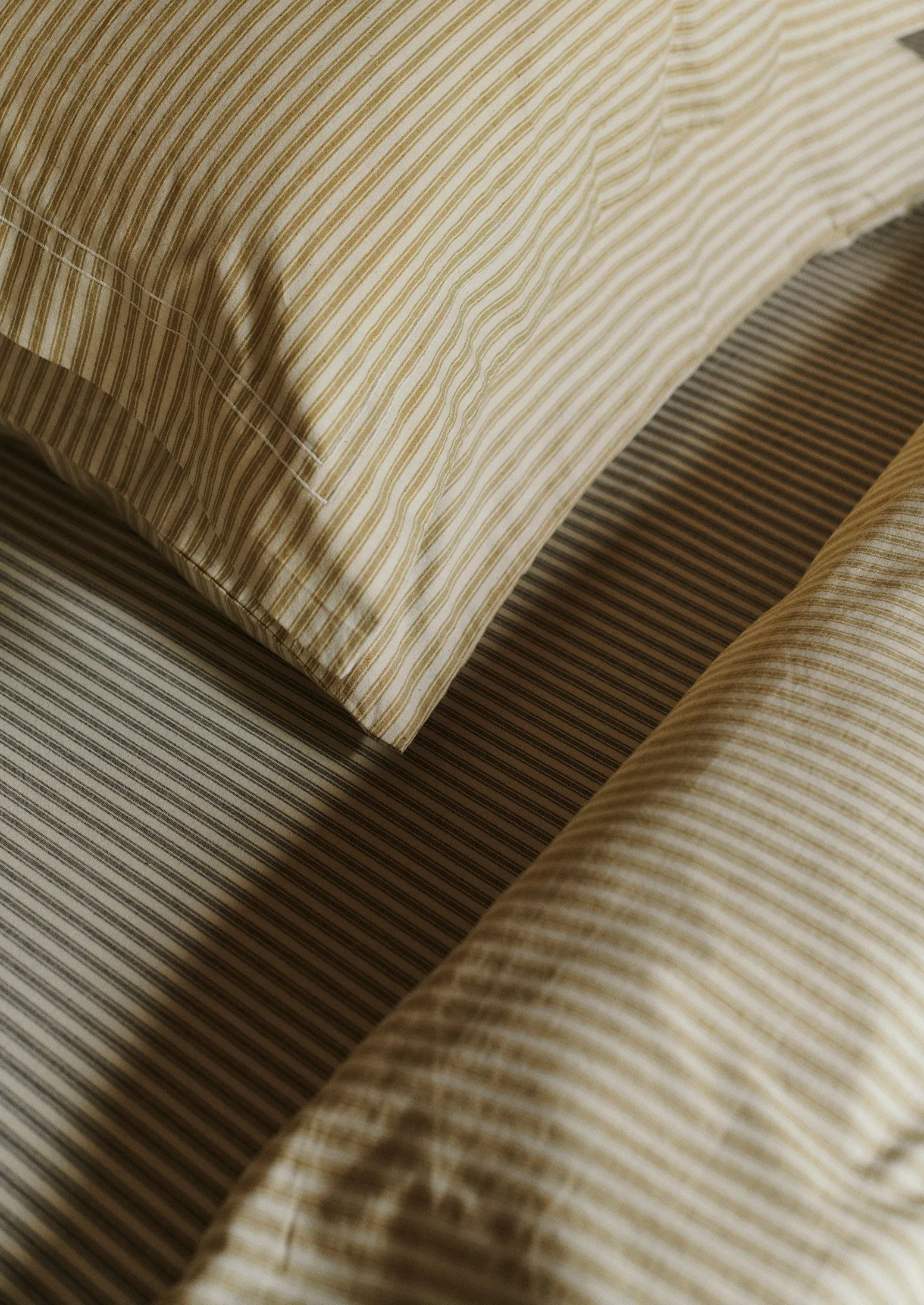 Organic Cotton Ticking Stripe Oxford Pillowcase | Ecru/Straw