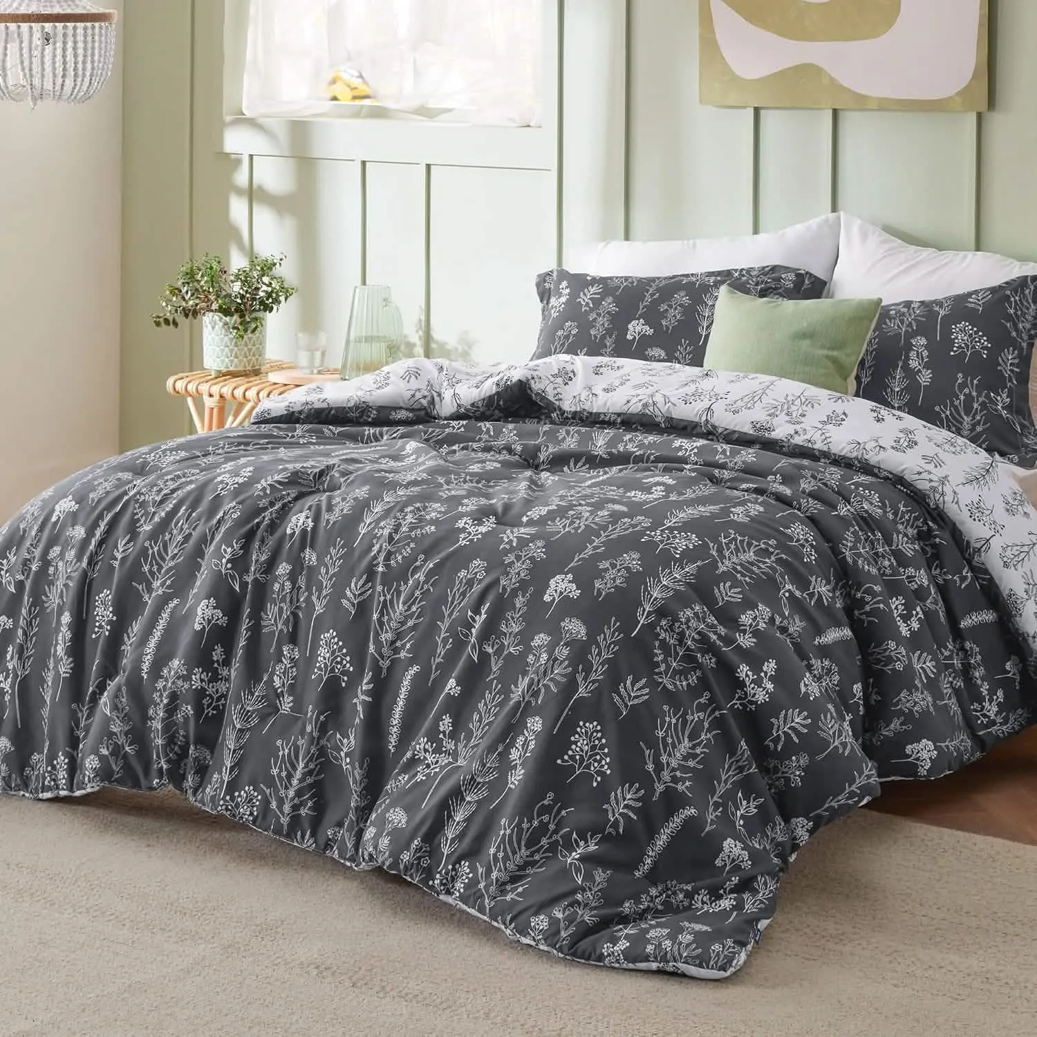 Reversible Floral Print Comforter Set-2