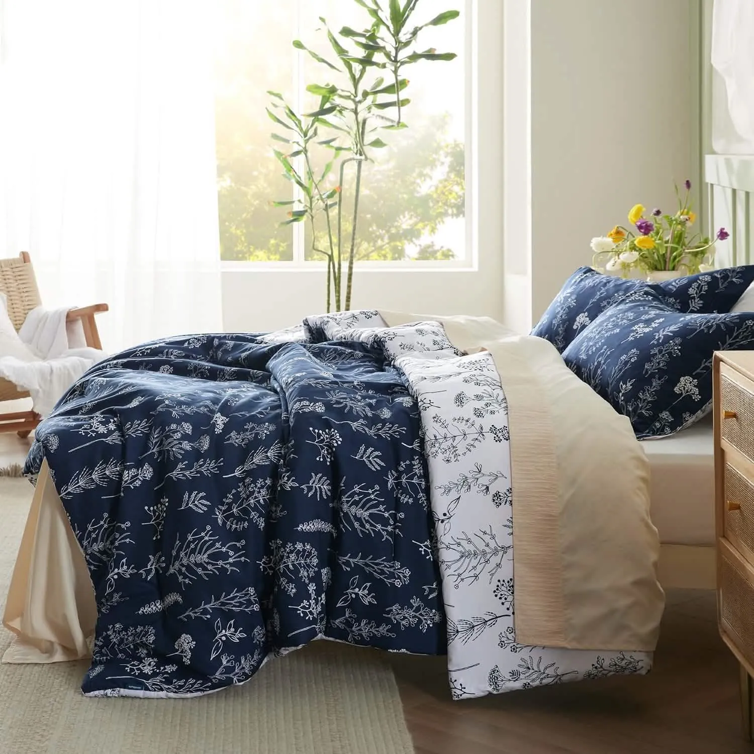 Reversible Floral Print Comforter Set-2