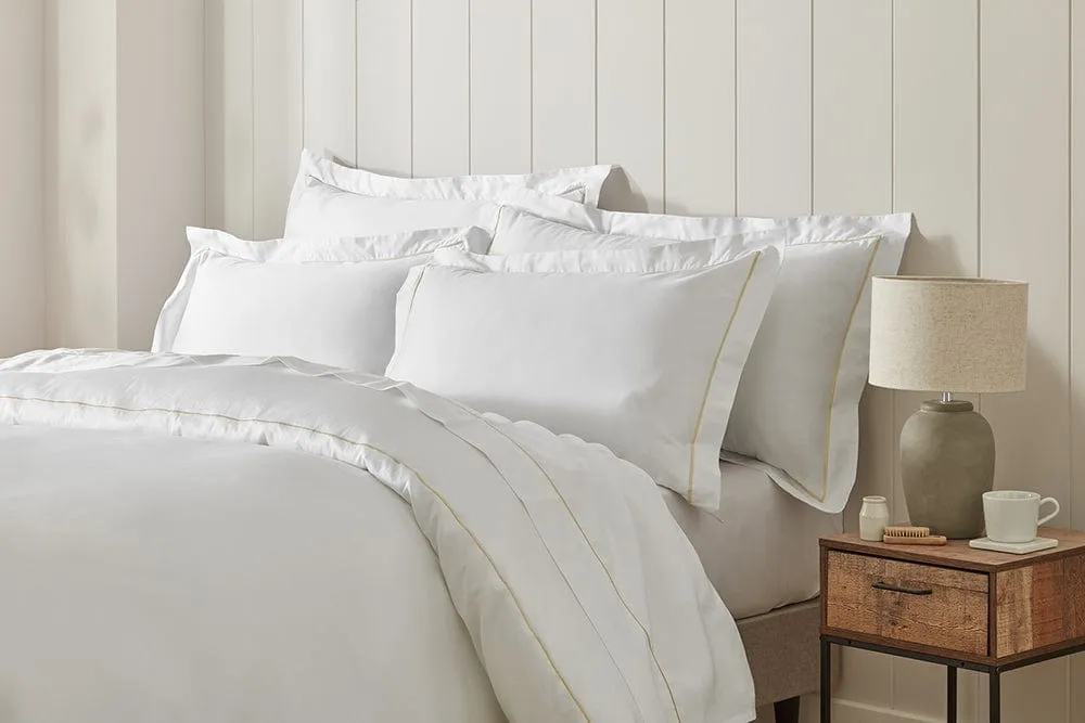 The Oxford Collection Flat Bed Sheets