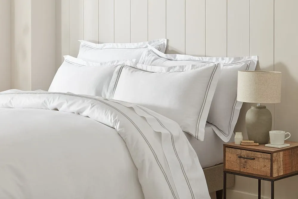 The Oxford Collection Flat Bed Sheets