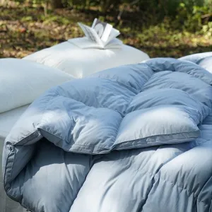 Ultra Fluffy Goose Down Duvet Insert Comforter / Blue